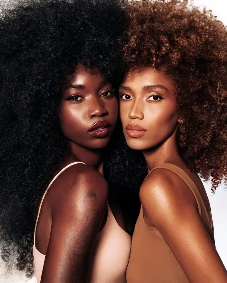 Deux femmes de couleur