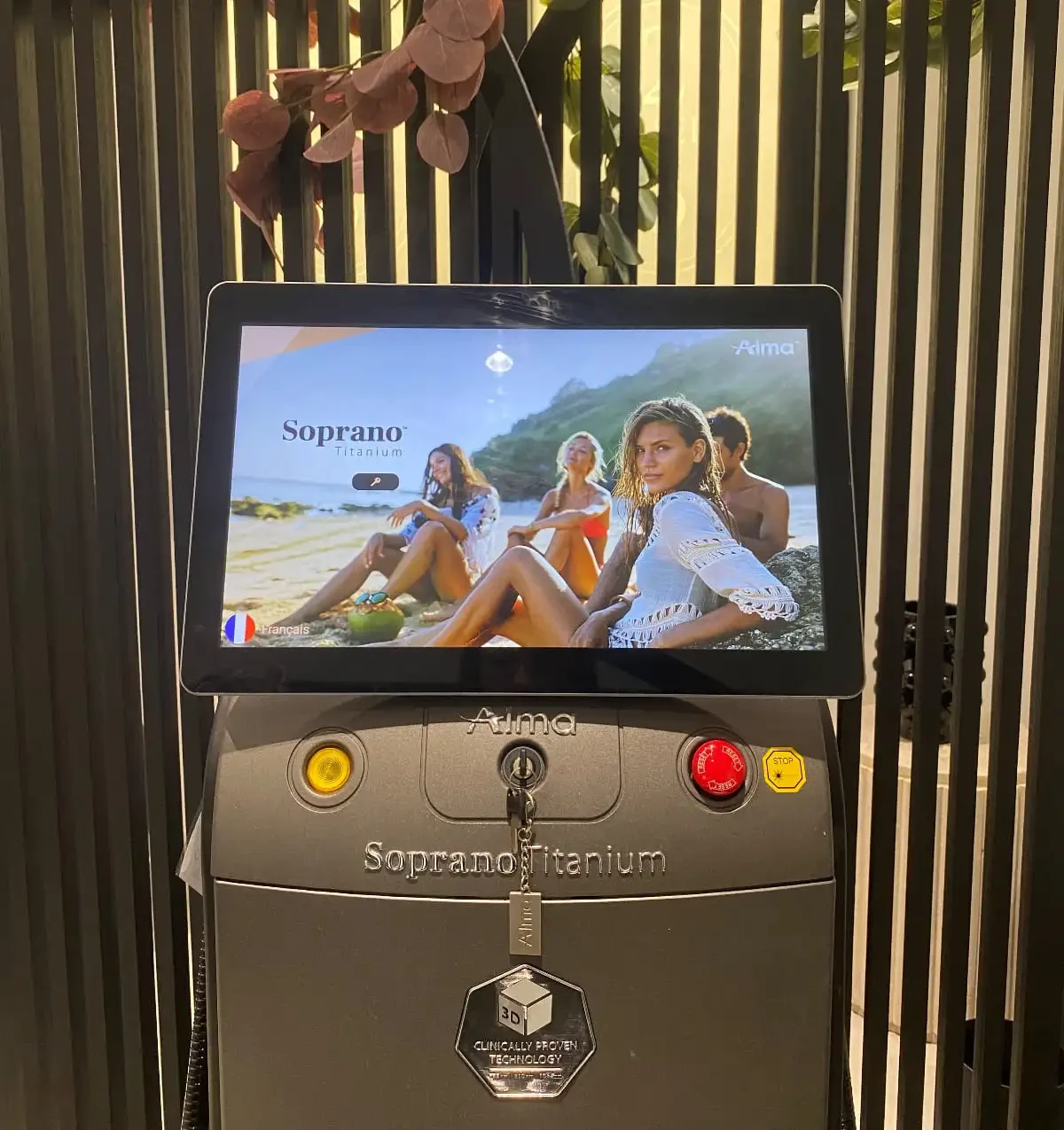 Laser soprano titanium pour epilation laser du sif