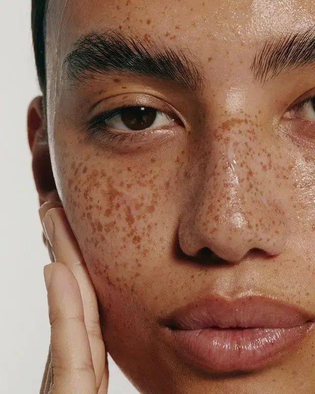 Visage d'une femme