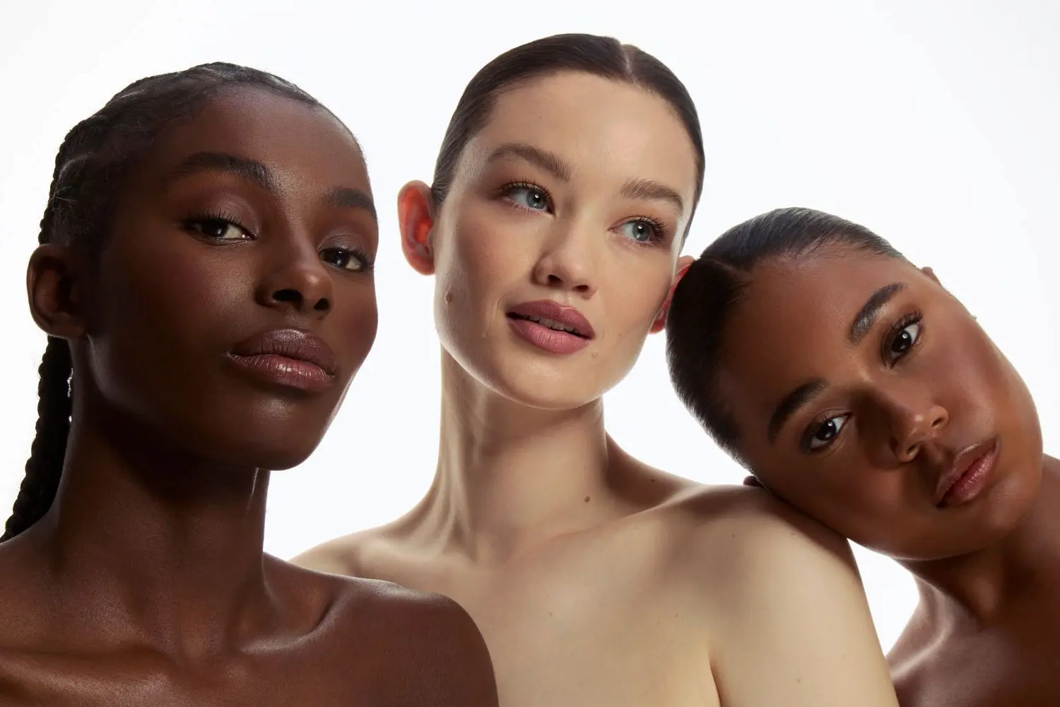 Trois visages de femmes